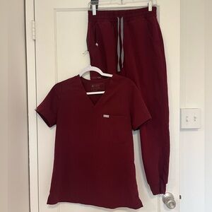 FIGS Burgundy Set (Catarina top and Uma relaxed jogger petite)